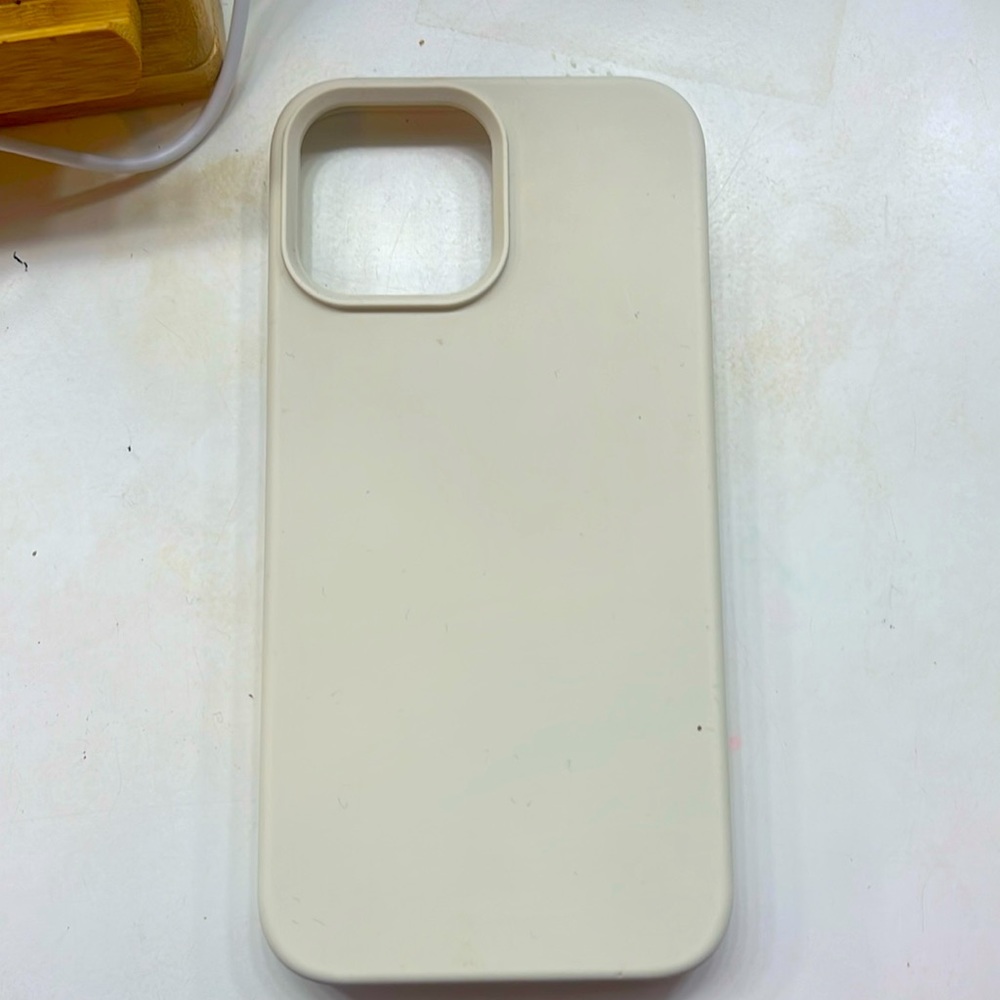 Cream slick iPhone 12 Pro Max